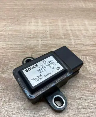 BMW 5 E39 ESP acceleration yaw rate sensor 6753694 0265005248
