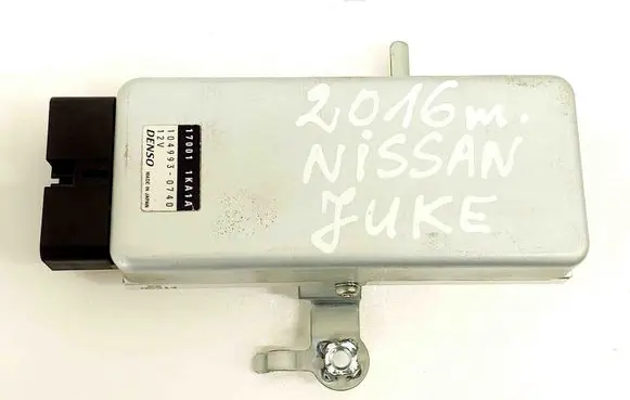 Nissan Juke I F15 Fuel injection pump control unit/module 1049930740