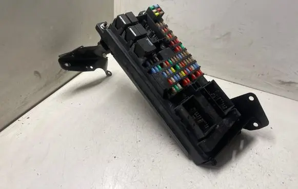 Land Rover Range Rover Sport L320 Fuse module