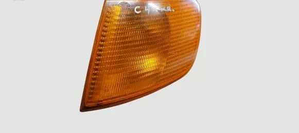 Audi 100 S4 C4 Front indicator light 0152604 137983 HELLA