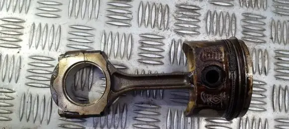 Renault Megane I Piston with connecting rod