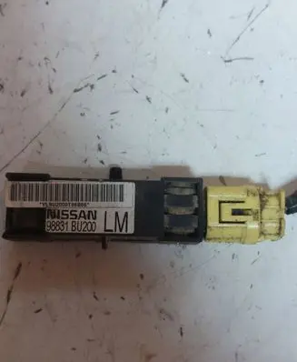 Nissan Almera Tino Airbag deployment crash/impact sensor 98831bu200