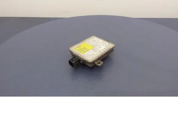 Honda Accord Voltage converter/converter module W3T13072