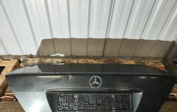 Tailgate/trunk/boot lid