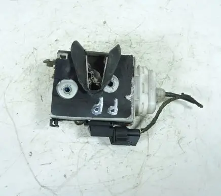 Audi A3 S3 8L Front door lock