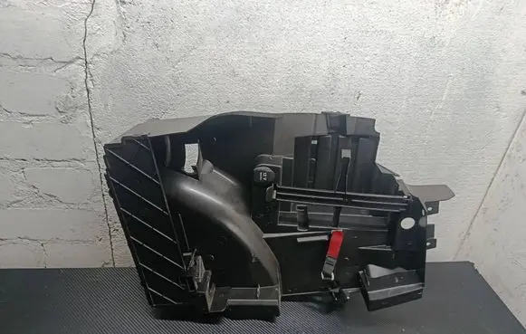 Mercedes-Benz A W169 Tool box A1698900161
