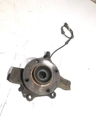 Citroen C4 I Front wheel hub