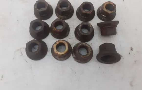 Volkswagen I LT Nuts/bolts N0201161