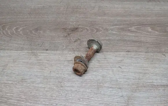 Volvo V70 Rear suspension camber bolt 