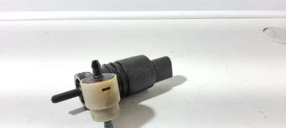 Audi Q7 4L Windscreen/windshield washer pump 1T0955651A 3028143