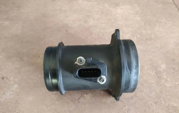 Audi A6 S6 C6 4F Mass air flow meter 059906461K