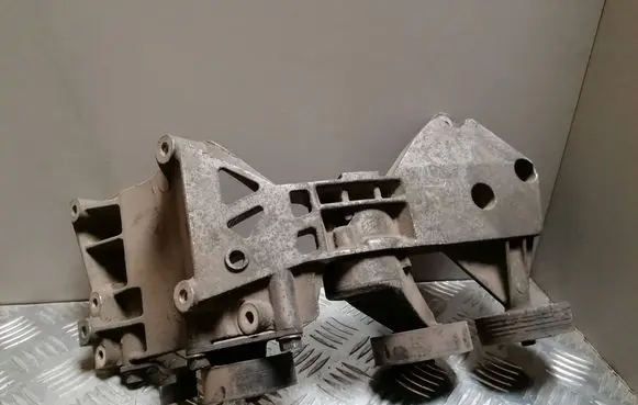 Generator/alternator bracket