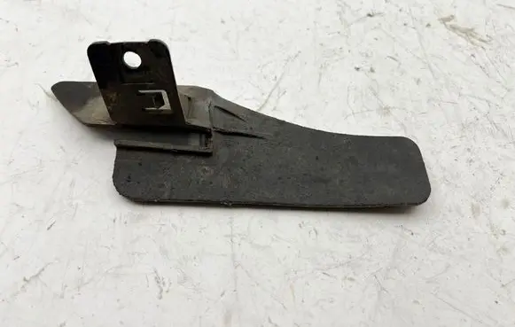 Ford Mustang V Rear mudguard BR3311778A