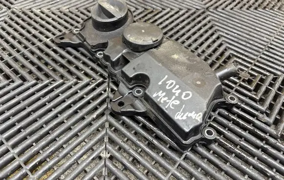 Volvo XC90 Rocker cam cover 32140004