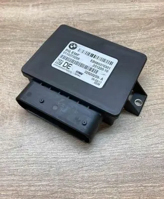 BMW 5 F10 F11 Hand brake control module 6853703 23122010