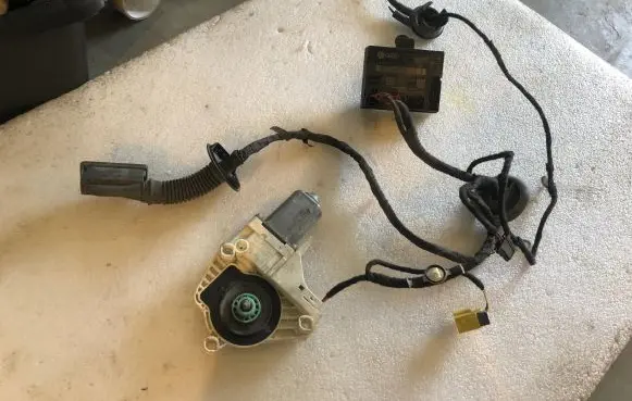 Volkswagen PASSAT CC Door control unit/module 8K0959792E 8K0959792