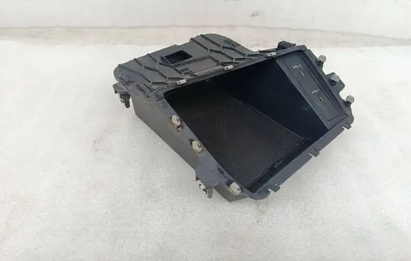 Audi Q3 F3 Dashboard storage box/compartment 83B857925B
