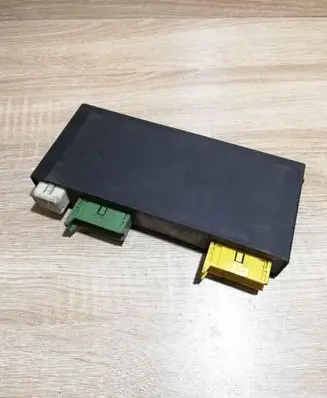 BMW 5 E34 Central body control module 1389007