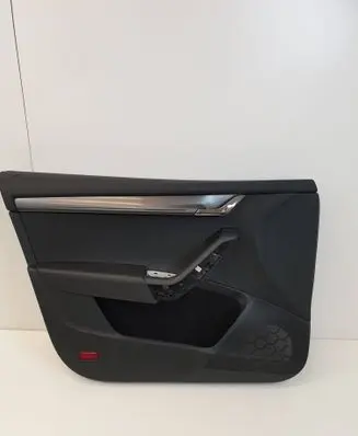 Skoda Octavia Mk3 (5E) Front door card panel trim 5E1867011 5E1867013RPW5