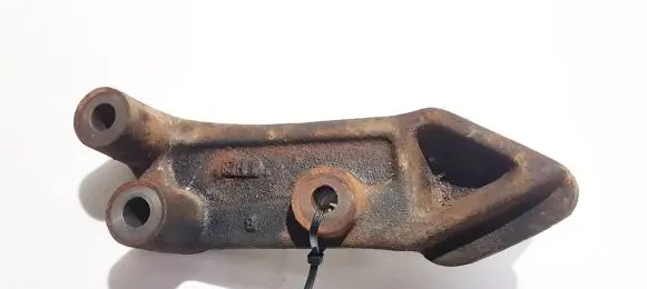 KIA Carnival Engine mounting bracket 1h28