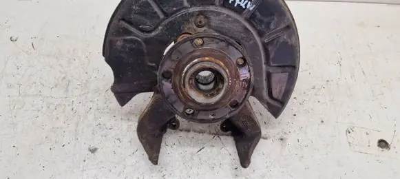 Volkswagen Golf VI Front wheel hub