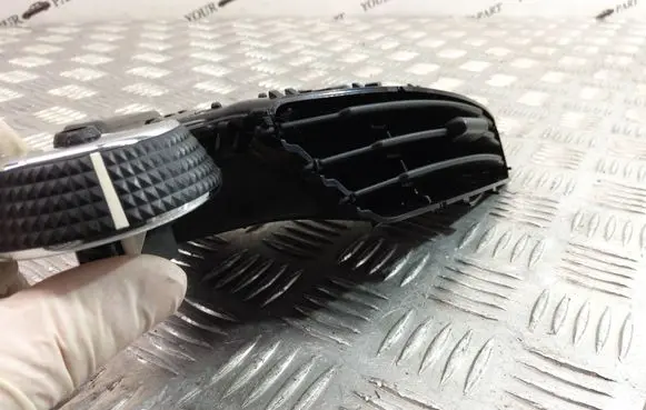 Ford C-MAX II Dashboard side air vent grill/cover trim 07466000