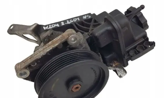 Mercedes-Benz C W204 Power steering pump 0064662601