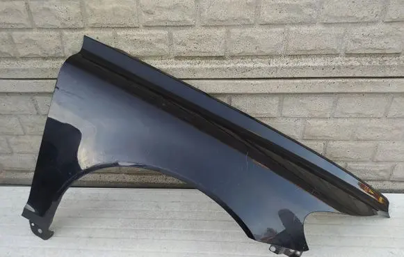 Volvo C70 Fender