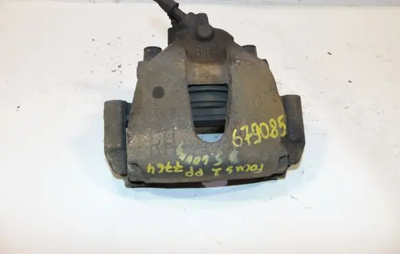 Ford Focus Front brake caliper 1682875 AV612B294AA