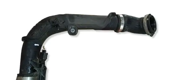 Volkswagen Tiguan Intercooler hose/pipe 1K0145770AE