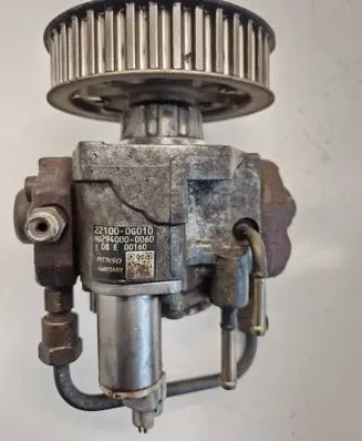 Toyota Avensis T250 Fuel injection high pressure pump 221000G010 HU2940000060 08E00160