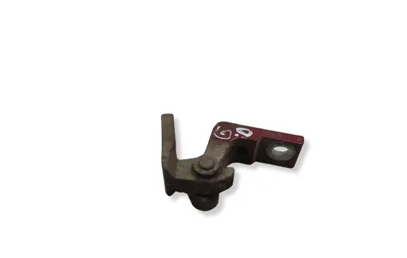 Volkswagen Golf IV Rear door lower hinge 