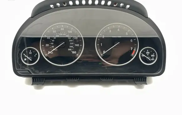 Speedometer (instrument cluster)