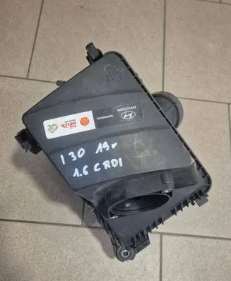 Hyundai i30 Air filter box 28110F2900