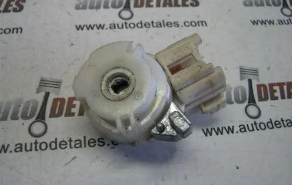 Toyota Corolla Verso E121 Ignition lock contact 