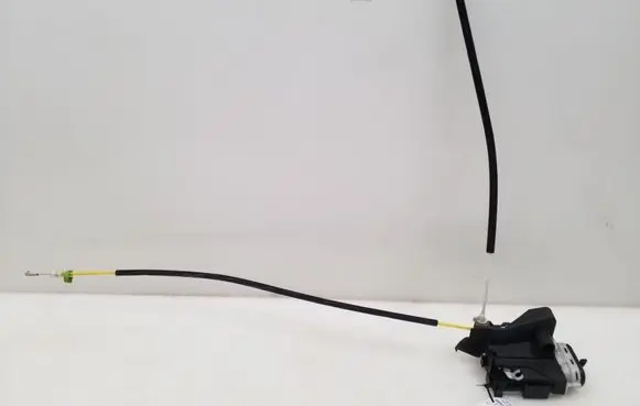 Audi A4 S4 B5 8D Tailgate/trunk/boot lock/catch/latch 8D0839015A