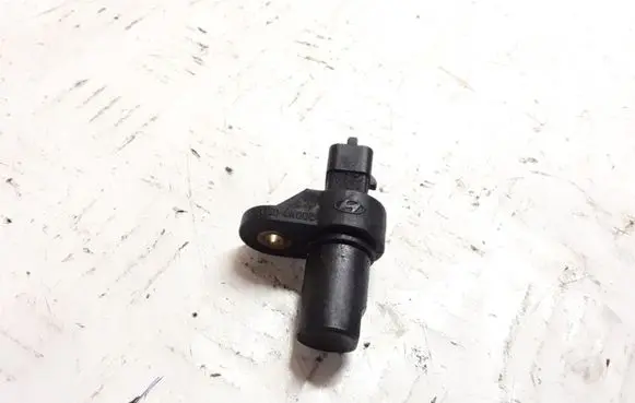 KIA Sorento Camshaft position sensor 393504A000