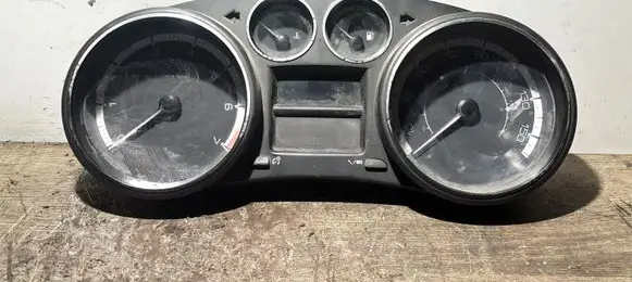 Peugeot 308 Speedometer (instrument cluster) 9665107780