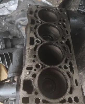 Audi A5 8T 8F Engine block 03n023a