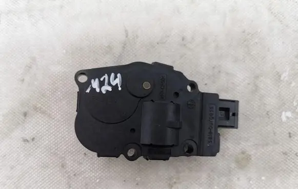 BMW 5 F10 F11 A/C air flow flap actuator/motor 410475520