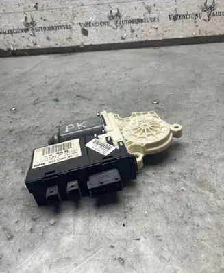Peugeot 807 Front door window regulator motor 1488740080 991729203 A91729100