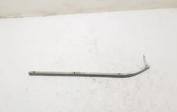 Opel Vivaro Sliding door middle roller runner 7700312375