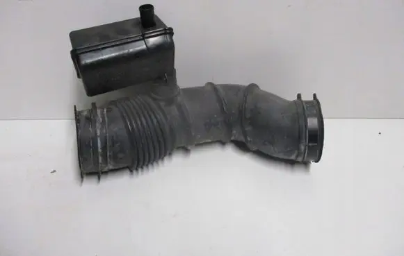 Toyota Hilux (N140, N150, N160, N170) Air intake duct part 1788125050