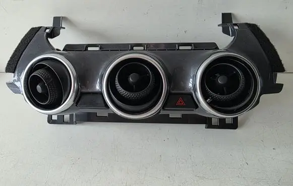 Nissan Juke II F16 Dash center air vent grill 682606PA0A