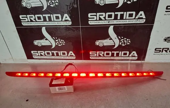 Mercedes-Benz C W204 Tailgate rear/tail lights A2049062601