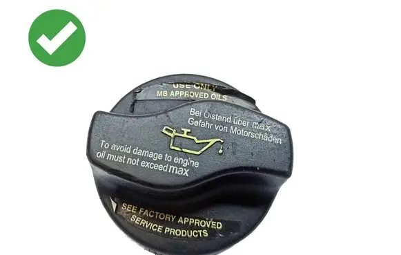 Mercedes-Benz R W251 Oil filler cap A0000100385
