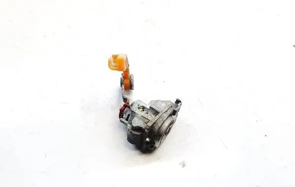 Toyota Avensis Verso Front door lock (next to the handle) 