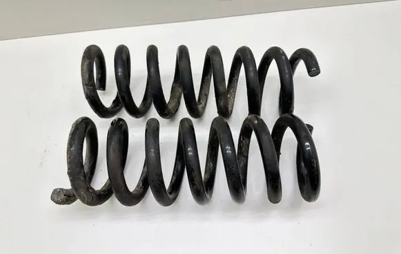Mercedes-Benz C W204 Rear coil spring