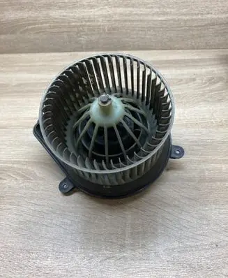 Citroen Xantia Heater fan/blower 210641233F