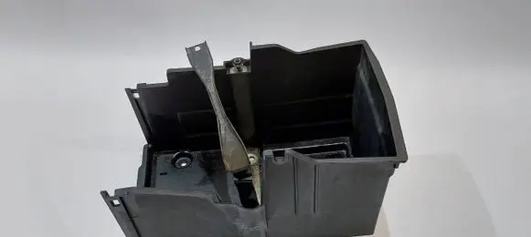 Ford Focus Battery box tray 4M51-10723-BC